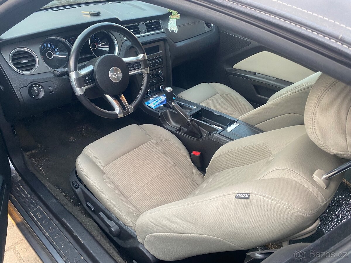 Ford Mustang 3.7 cabrio vyměním za Minibagr - 4