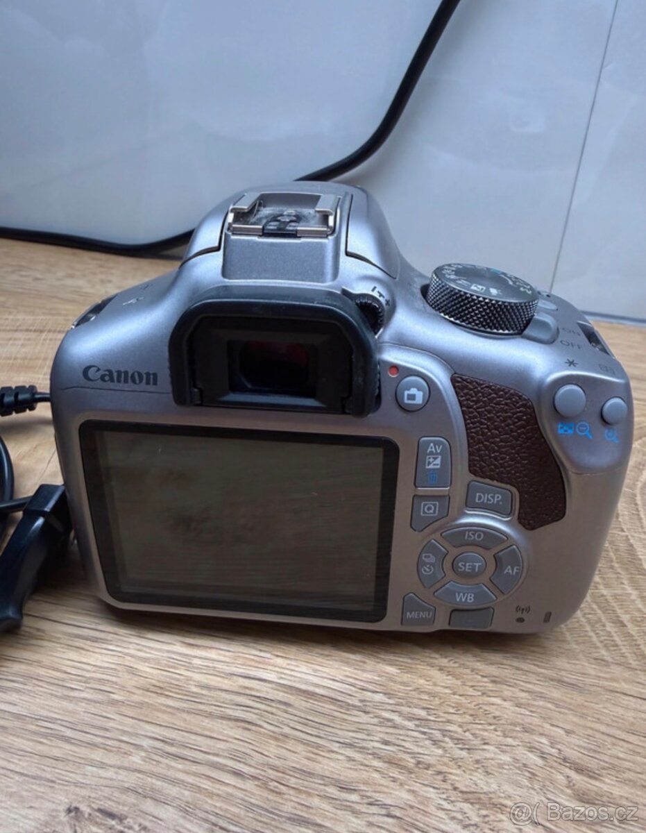 Canon EOS 1300D + EF-S 18–55 mm - 4