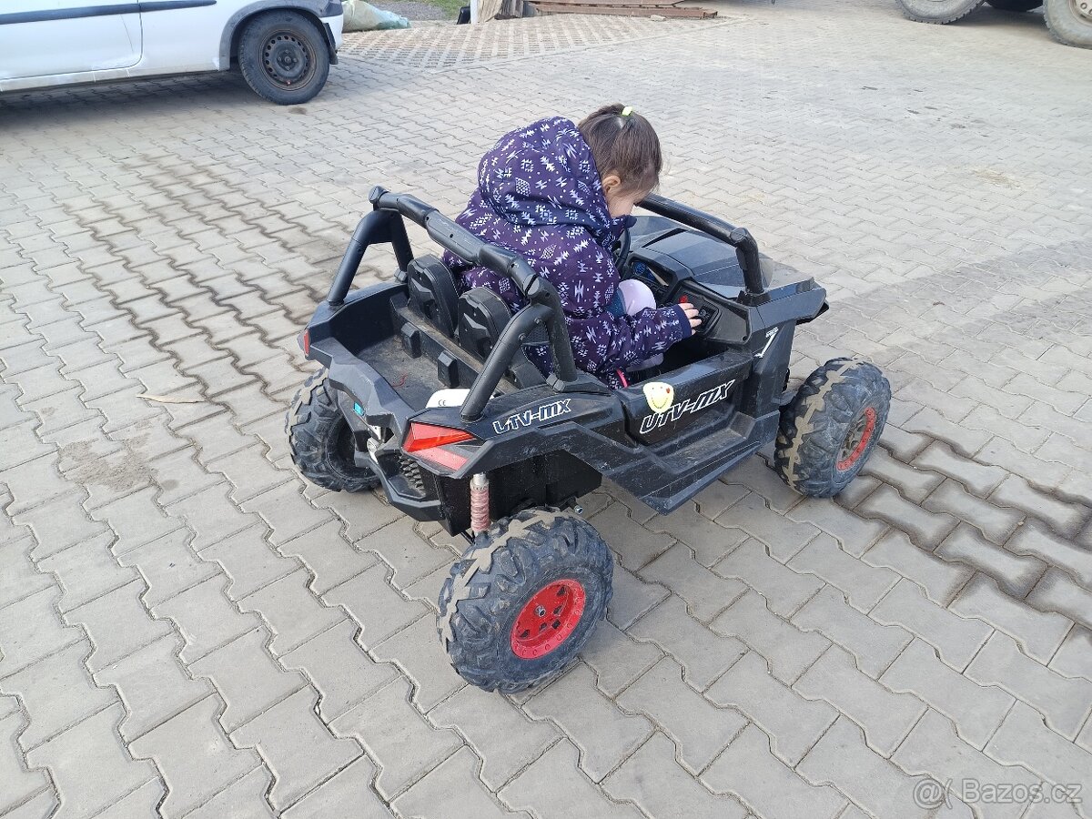 Dětské elektrické autíčko 4x4 12V - 4