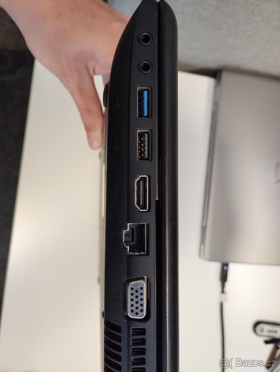 💻 Toshiba - Notebook na filmy a internet - Čerstvý servis - 4