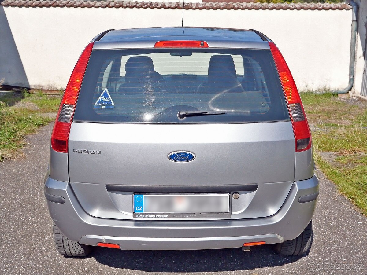 Ford Fusion 1.4 benzin (r.v. 2005) stříbrný - STK do 09/2027 - 4
