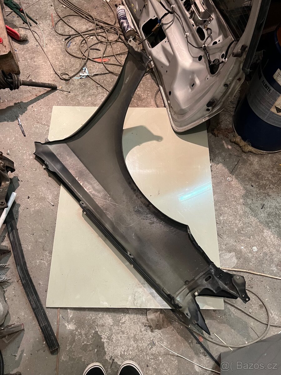 Pravý blatník Subaru Legacy BP - 4