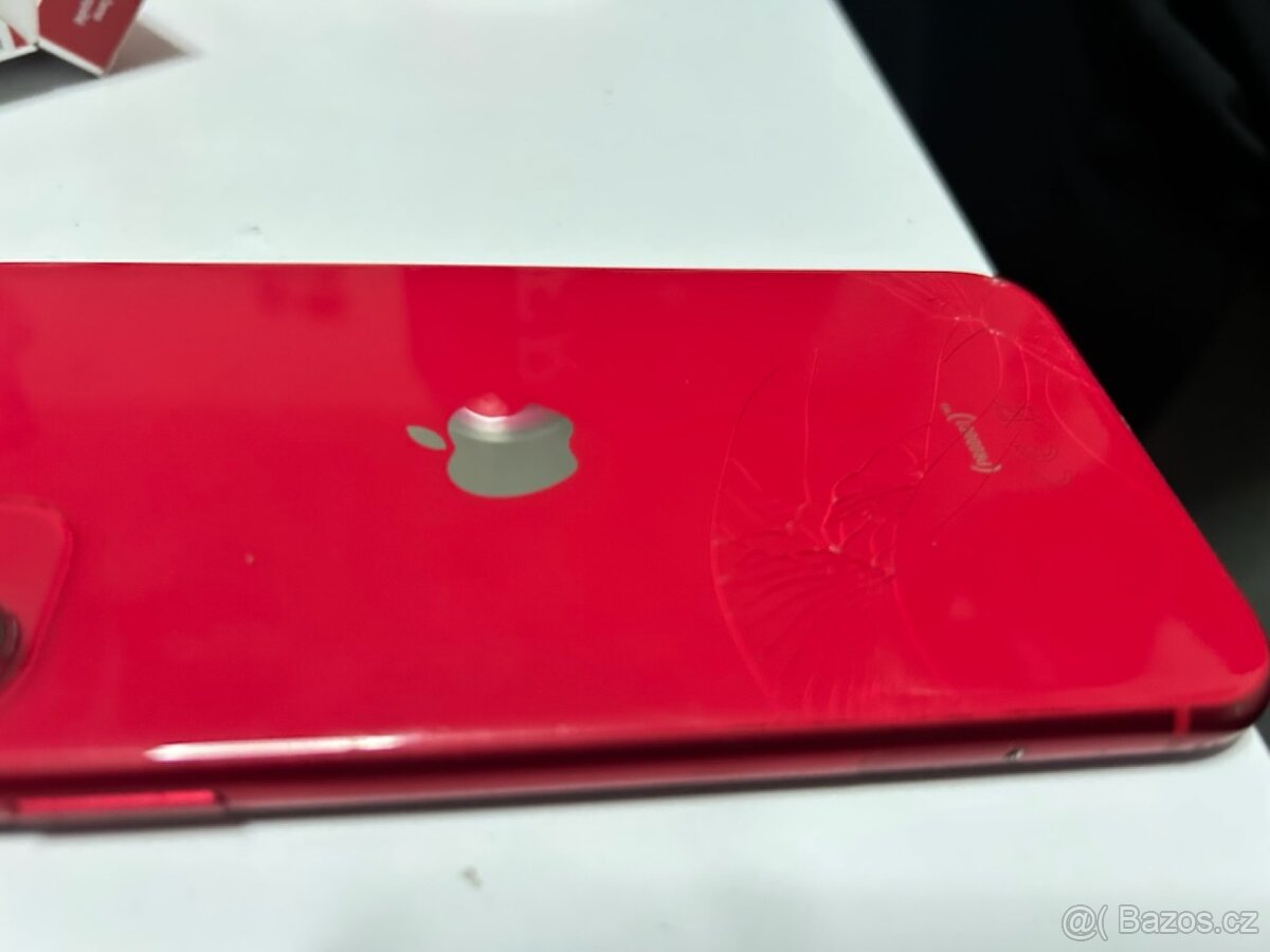 IPhone 11 64g červený - 4