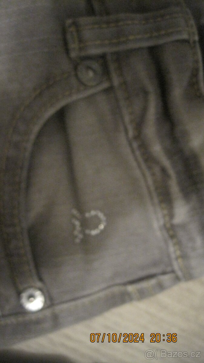 Džíny Benetton, vel. dětská S, vel. 122 - 4