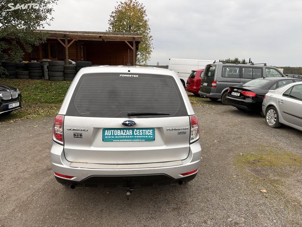 Subaru Forester 2.0 TD-E 4x4 - 4