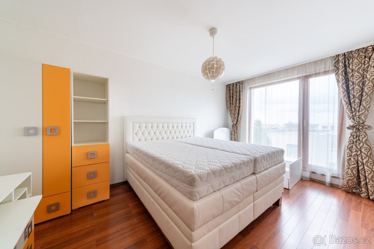 Pronájem domu v Březiněvsi - 4