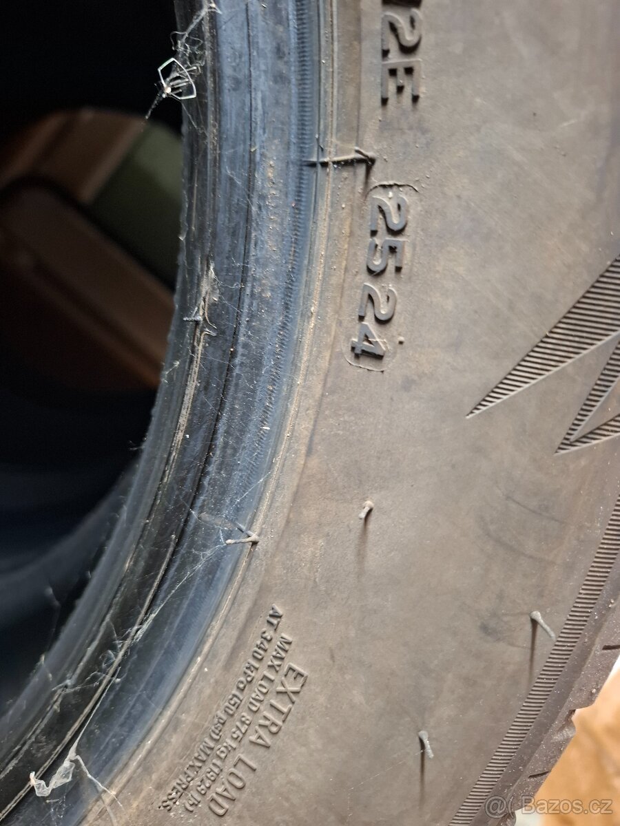 Pneu Bridgestone 235/55 R17 103V - 4