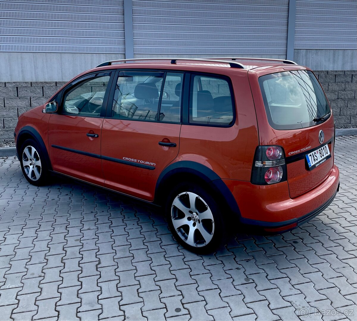 VW Touran CROSS /1,4i Tsi/ xenon/ 179000km/ 6ti rychl./ - 4