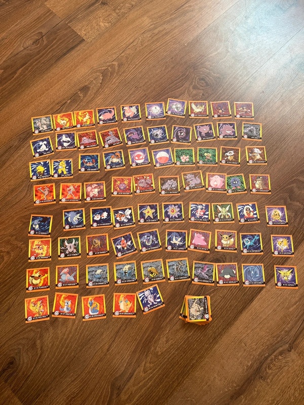 Pokemon album Artbox 199 + všechny samolepky - 4