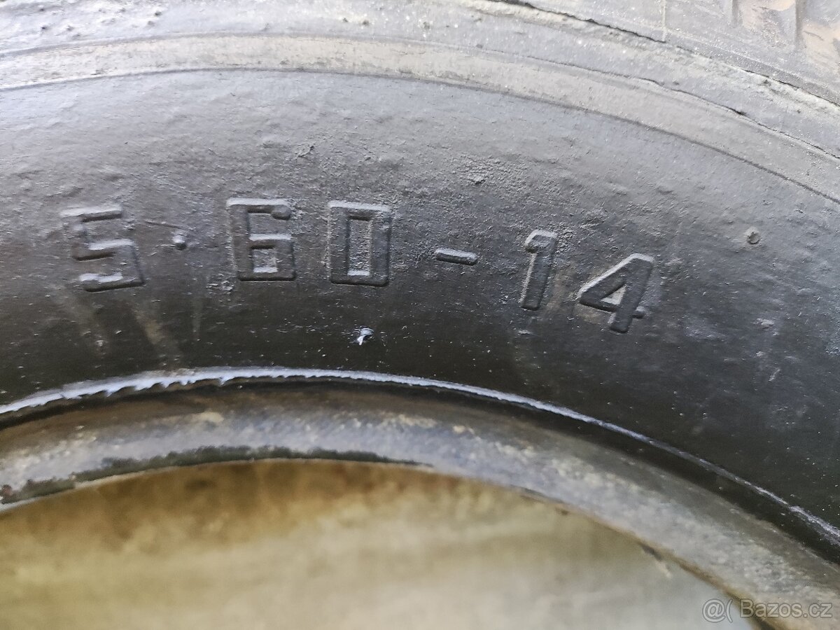 Pneumatiky na veterána Simca Elyseé - 4