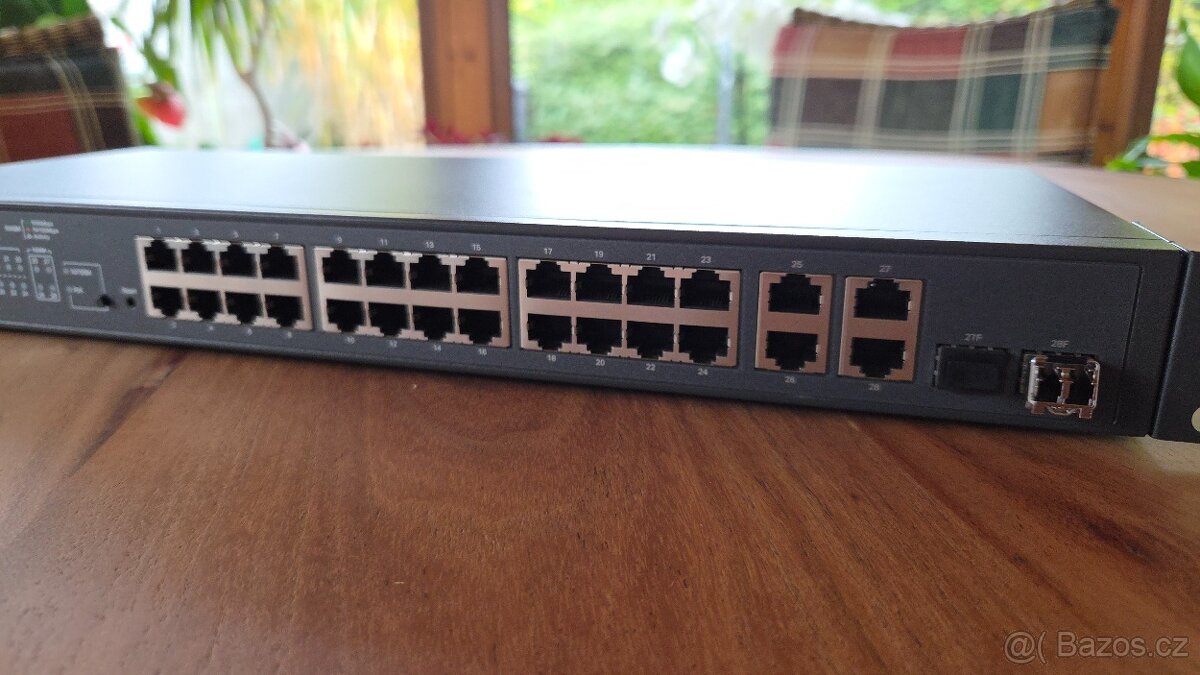 TP-Link TL-SL2428P POE+ Switch - 4