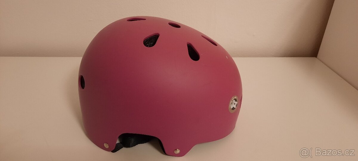 Dívčí helma do 10 let věku cca - 4