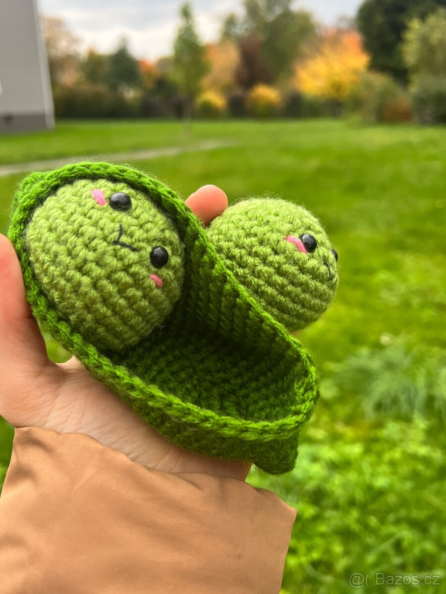 Háčkovaná hračka - hrášek - 4