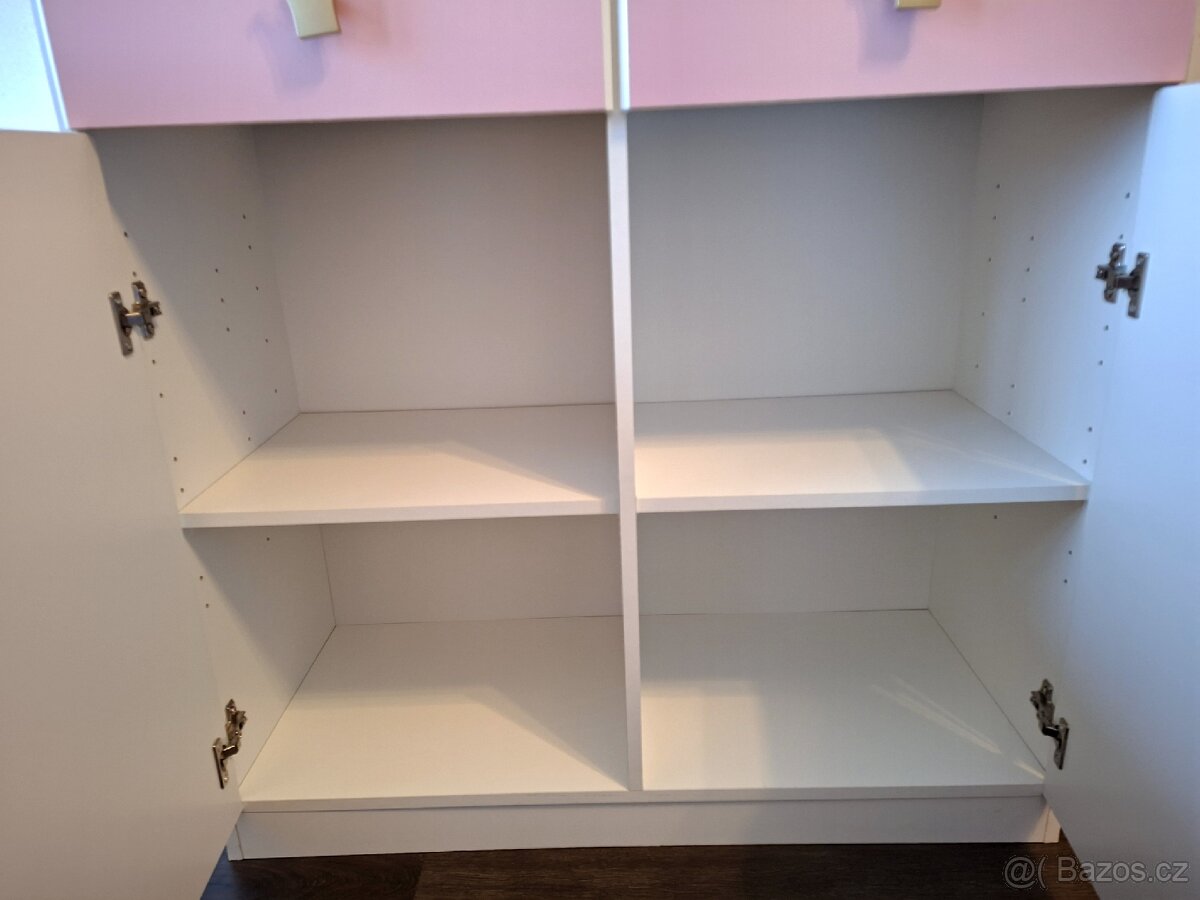 Postýlka s komodou - 4