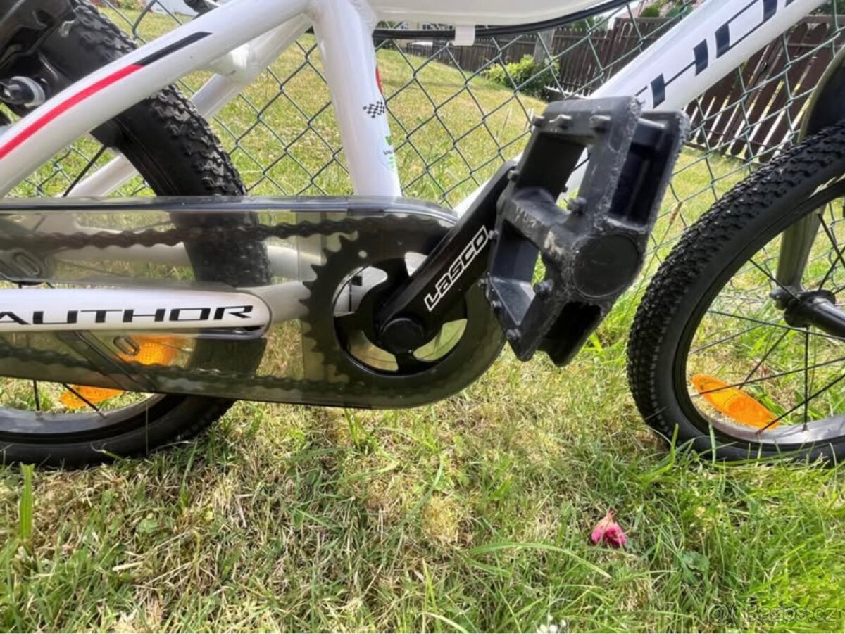 AUTHOR RECORD 16 - 4