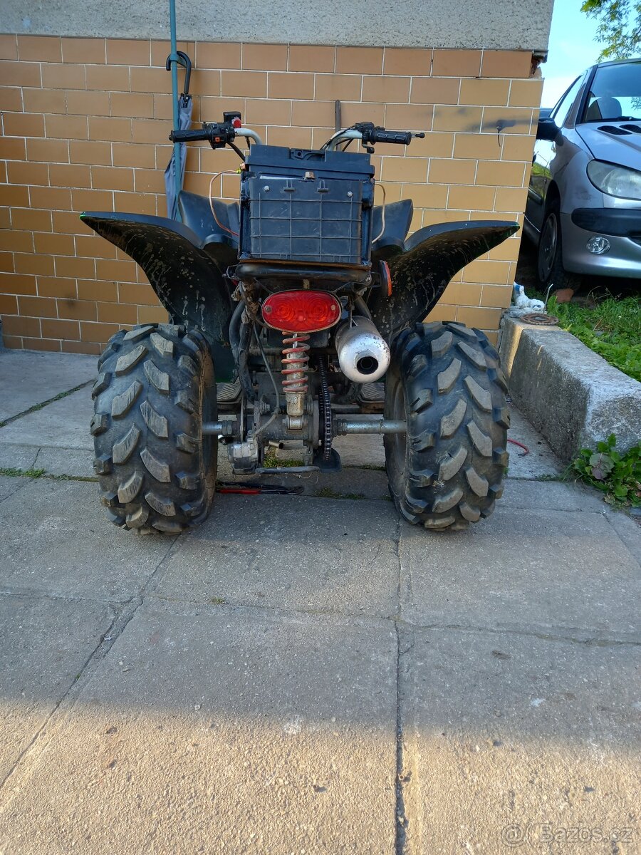 Prodám čtyřkolku 150 ccm
