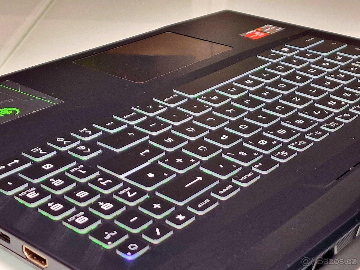 Herní notebook MSI ALPHA | 17,3" 144Hz | RX6600M 8GB | RYZE - 4