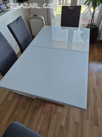 Bílý rozkládací skleněný jídelní stůl - 4
