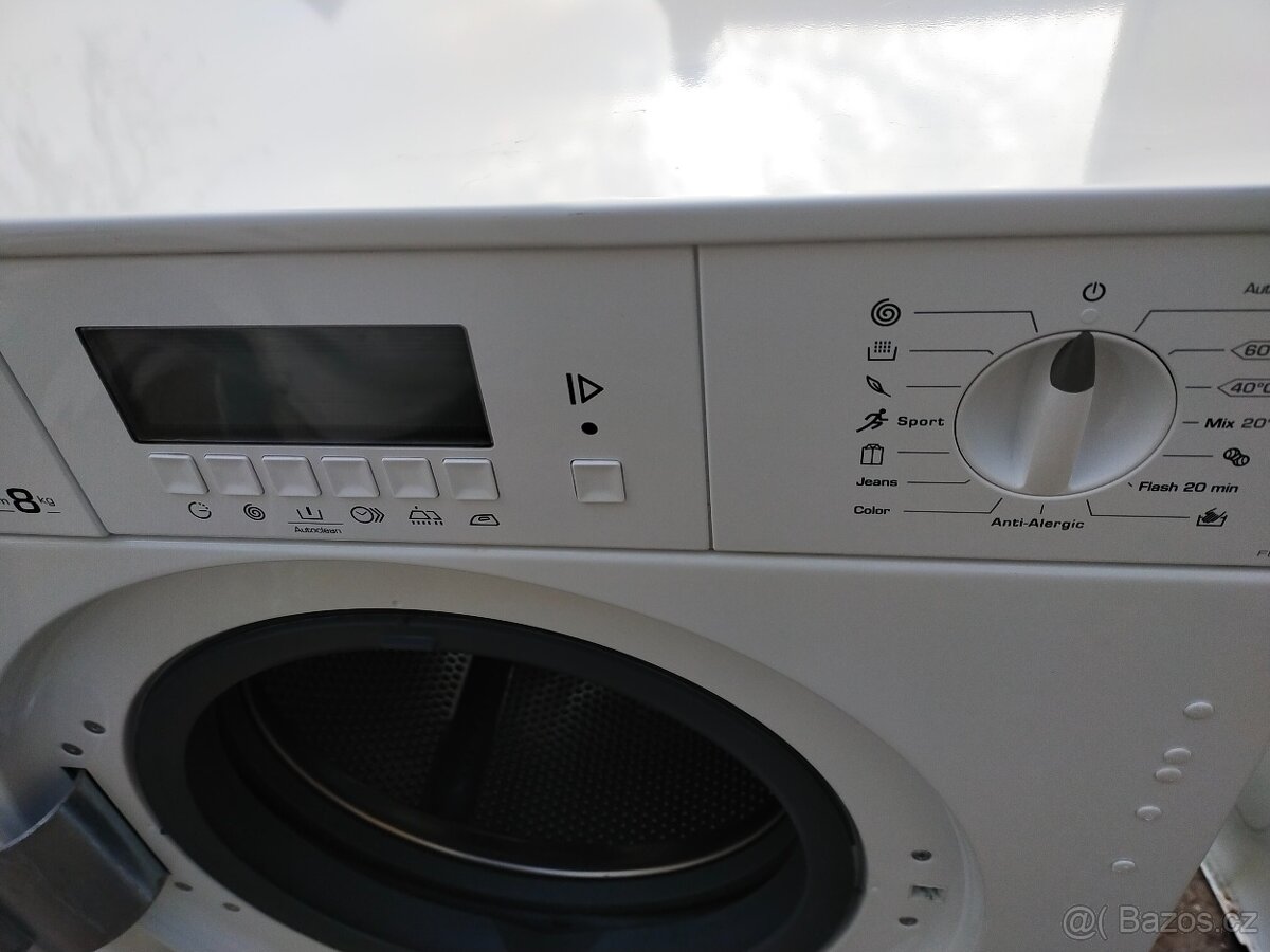 Prodám VESTAVNOU dig.pračku zn. FAGOR--8kg--DOVEZU-- - 4