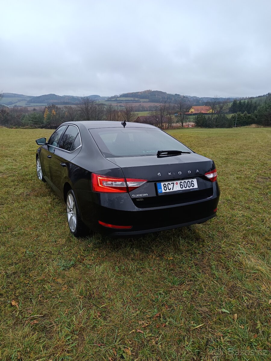 Prodám škoda Superb 2.0 TDI dsg 140 kw - 4