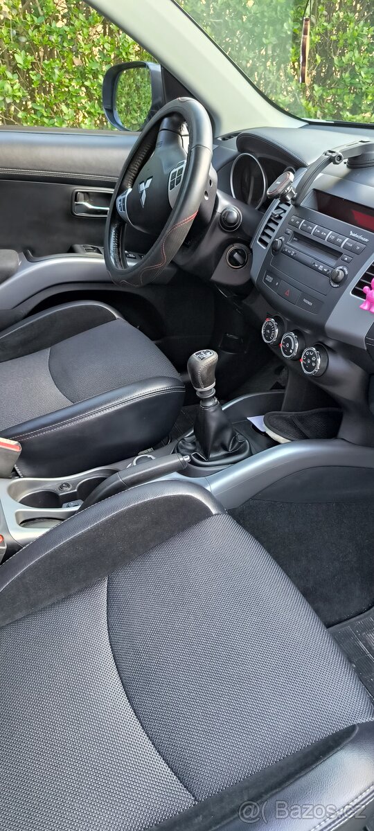 Mitsubishi Outlander xl 2.2 diesel - 4