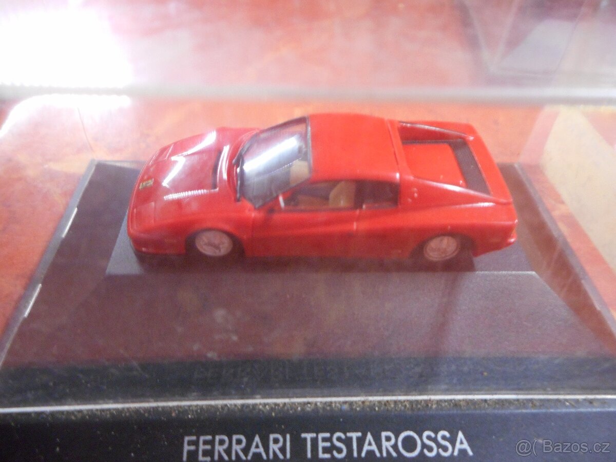Model auta Ferrari - 4