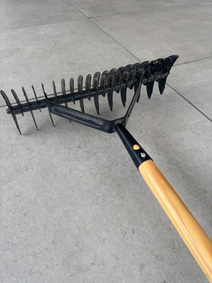 Vertikutační hrábě Gardol - 4