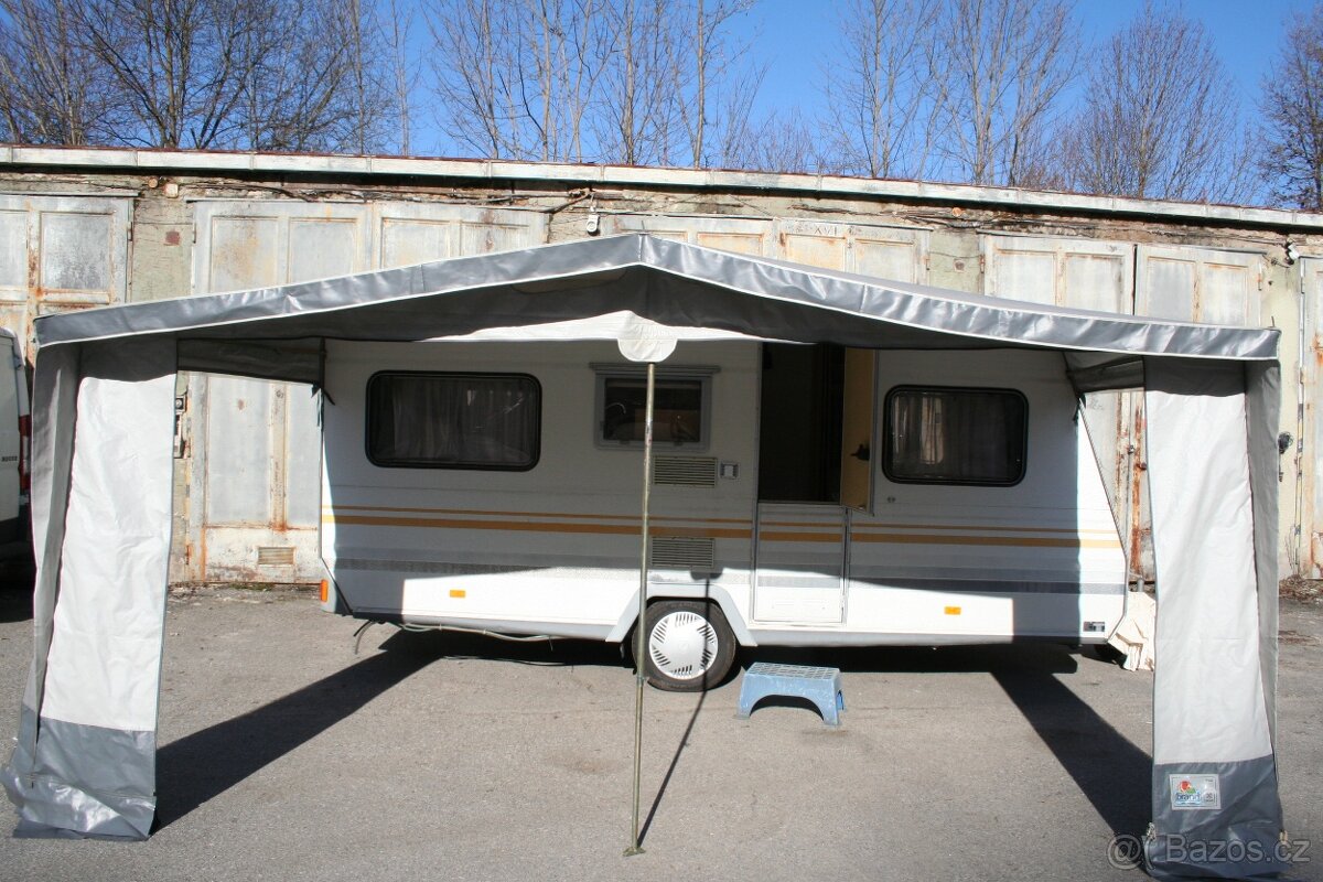 Stanová předsiň ke karavanu. - 4