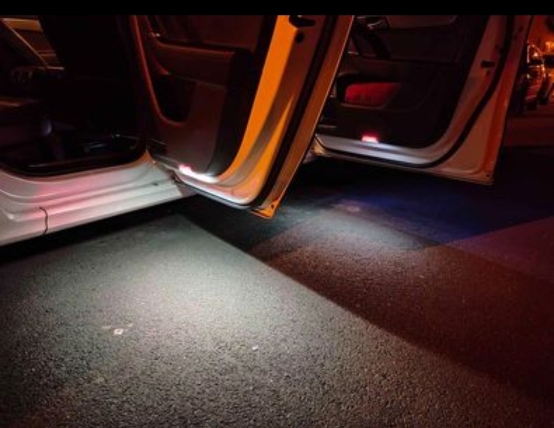 Osvětlení dveří VW - 4