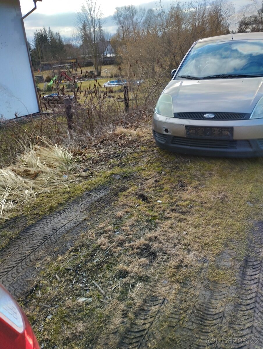 Na náhradní díly - 4