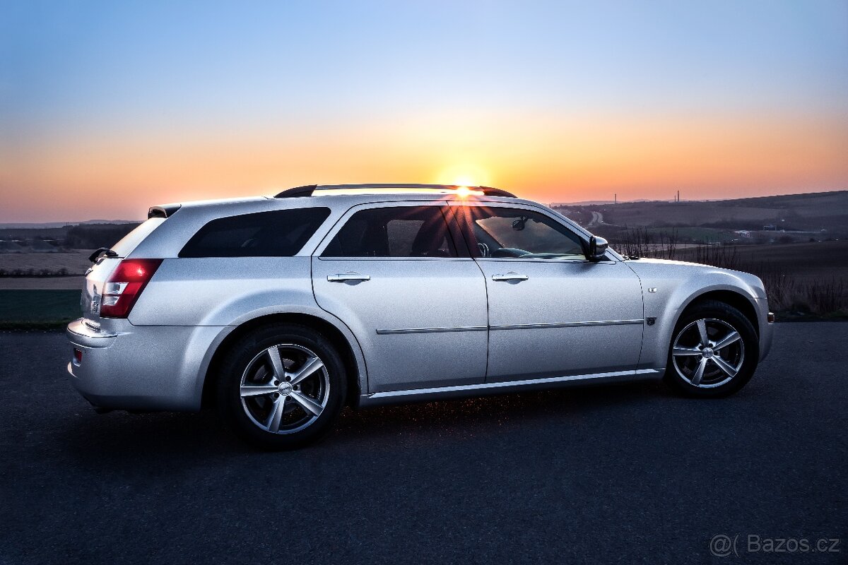 CHRYSLER 300C TOURING 3.0 V6 CRD 160kW - 4