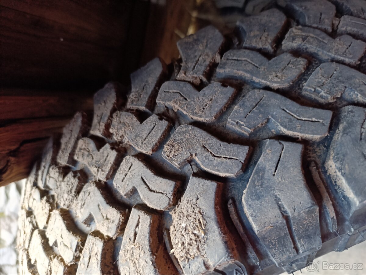 Offroad pláště 235/85 R16 Falken,Hankook