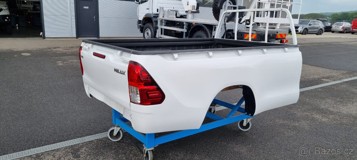 Toyota Hilux Kompletní korba Single Cab nová