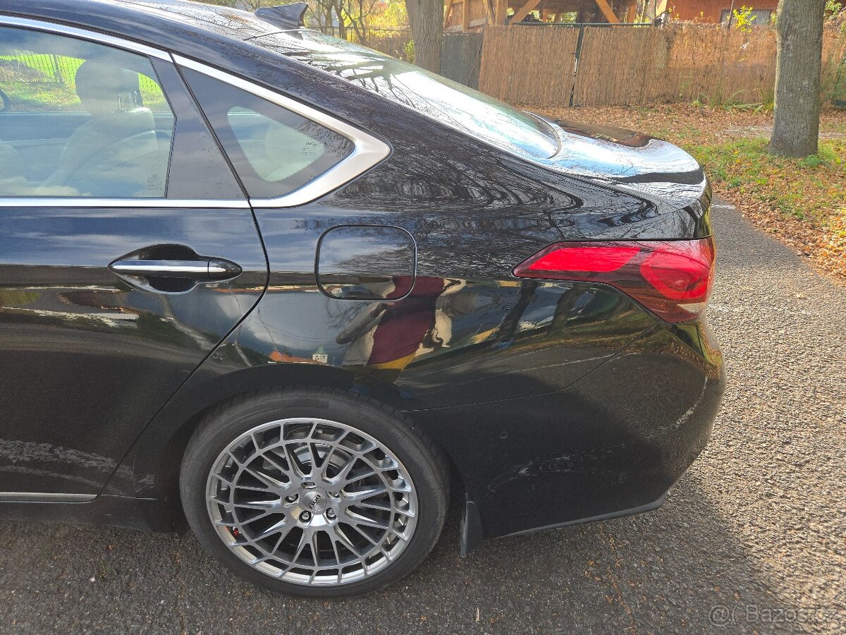 Hyundai Genesis 232kw 2015 - 4