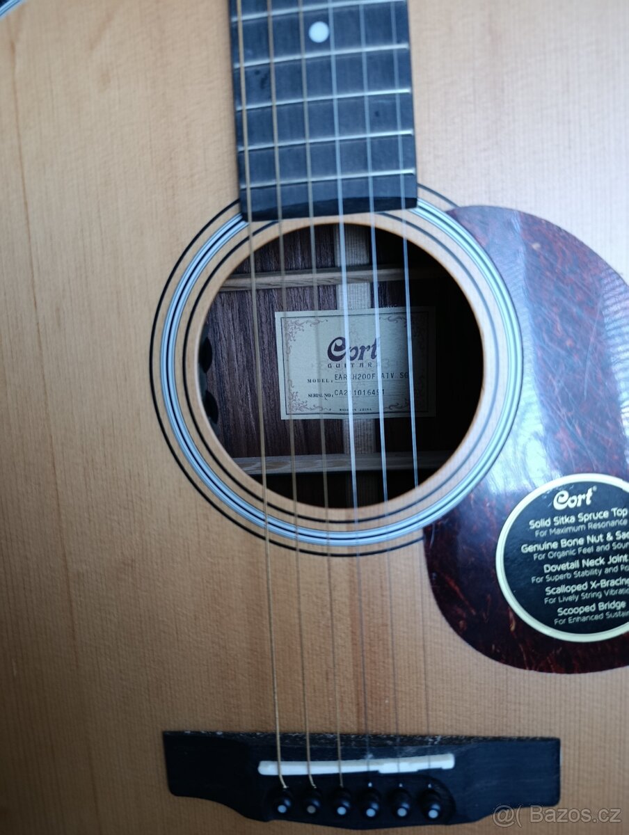 Elektroakustická kytara Cort - 4