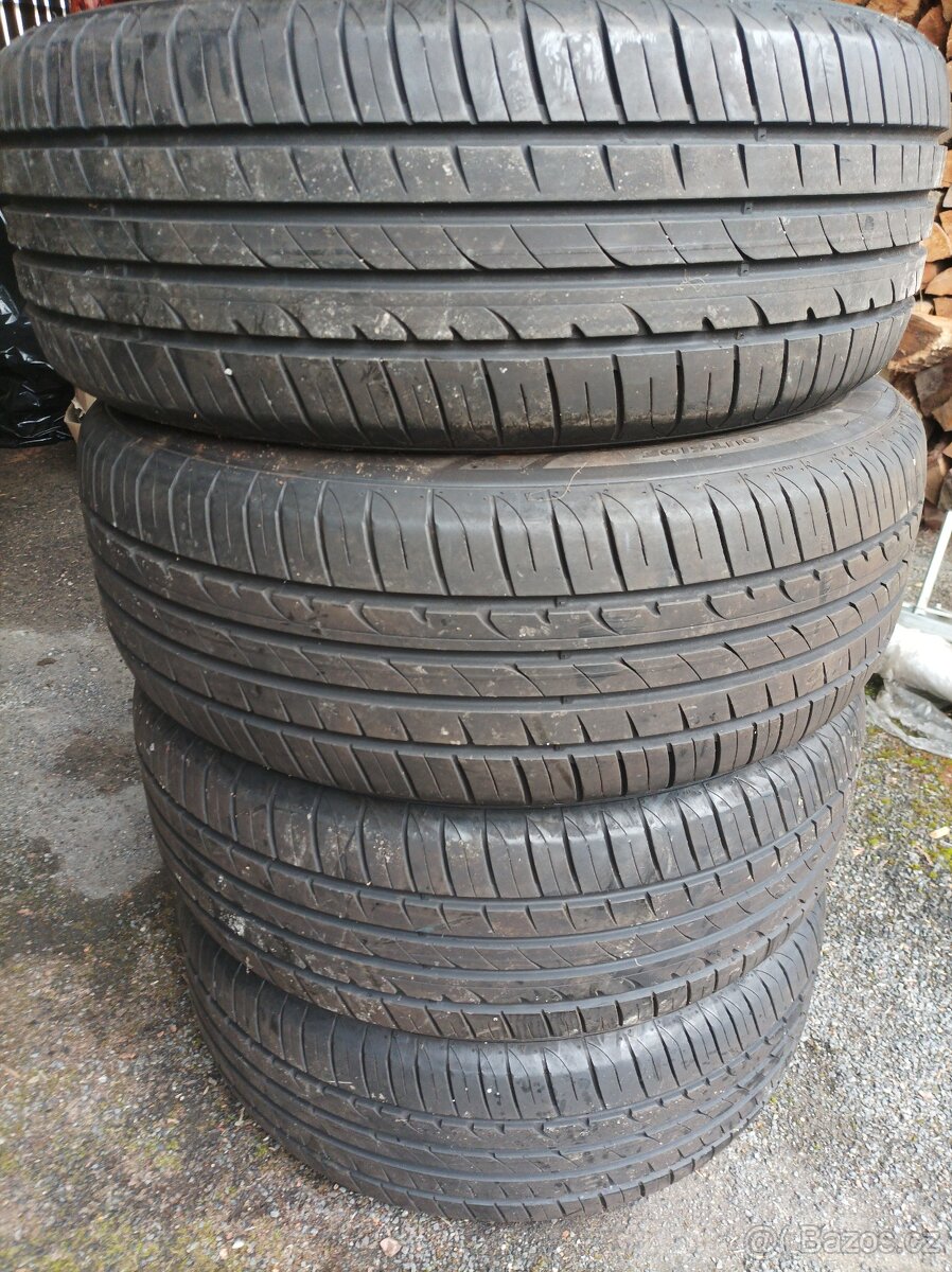 Prodám pneu 225/60 R17 - 4