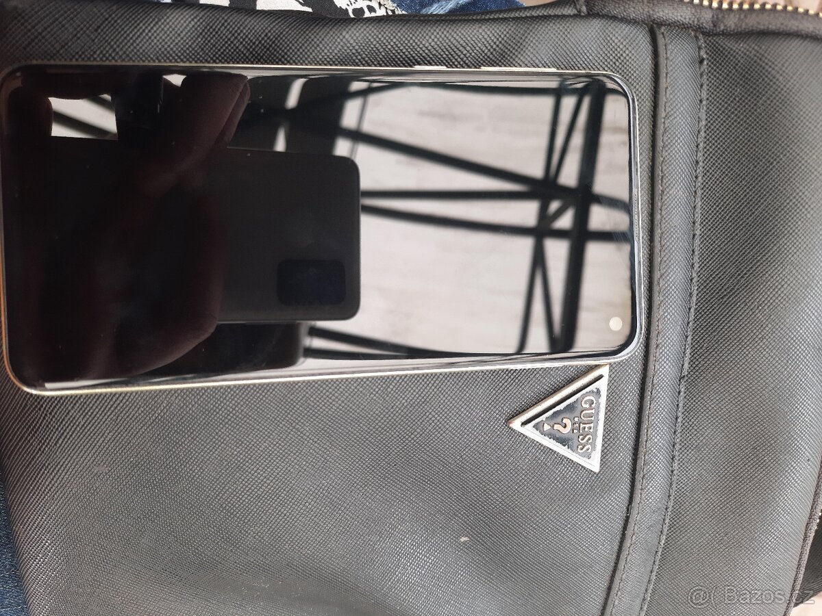 Samsung galaxy s10e - 4