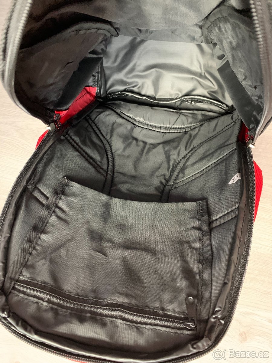 Nový černý batoh s bílým - 4