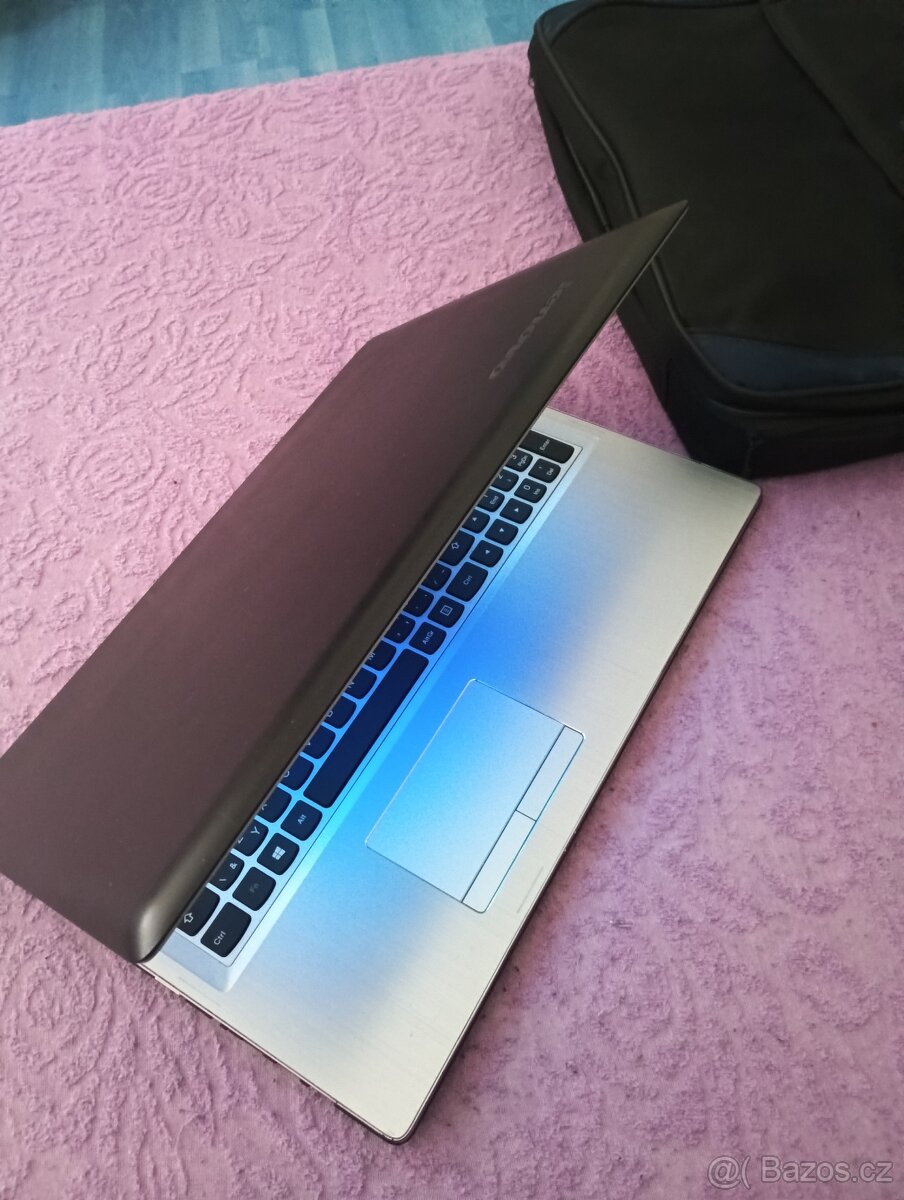 Pěkné Lenovo - 4