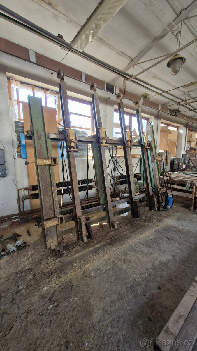 Rámový hydraulický lis POV 32 - 4