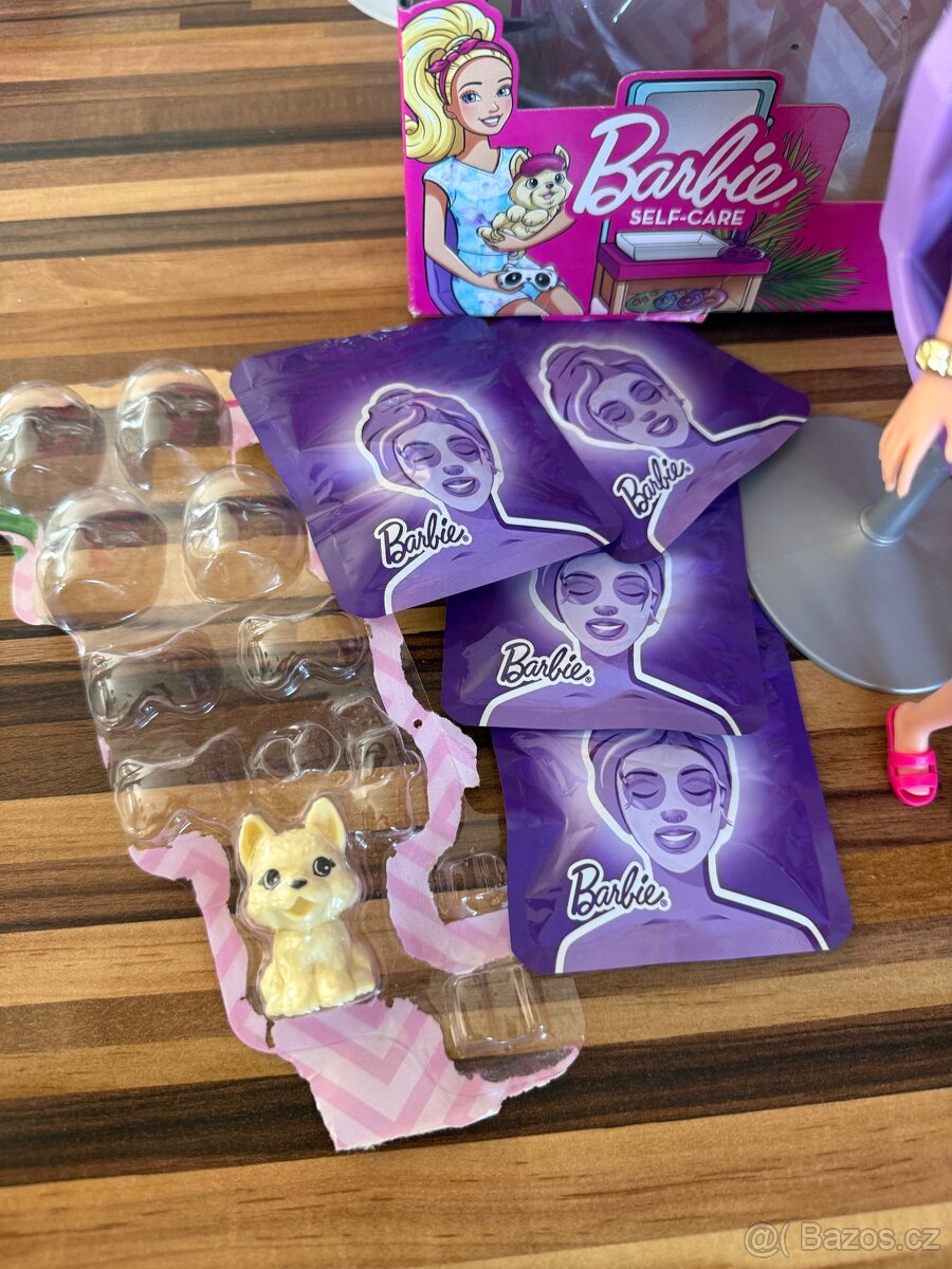 Barbie a kosmetický salon - 4
