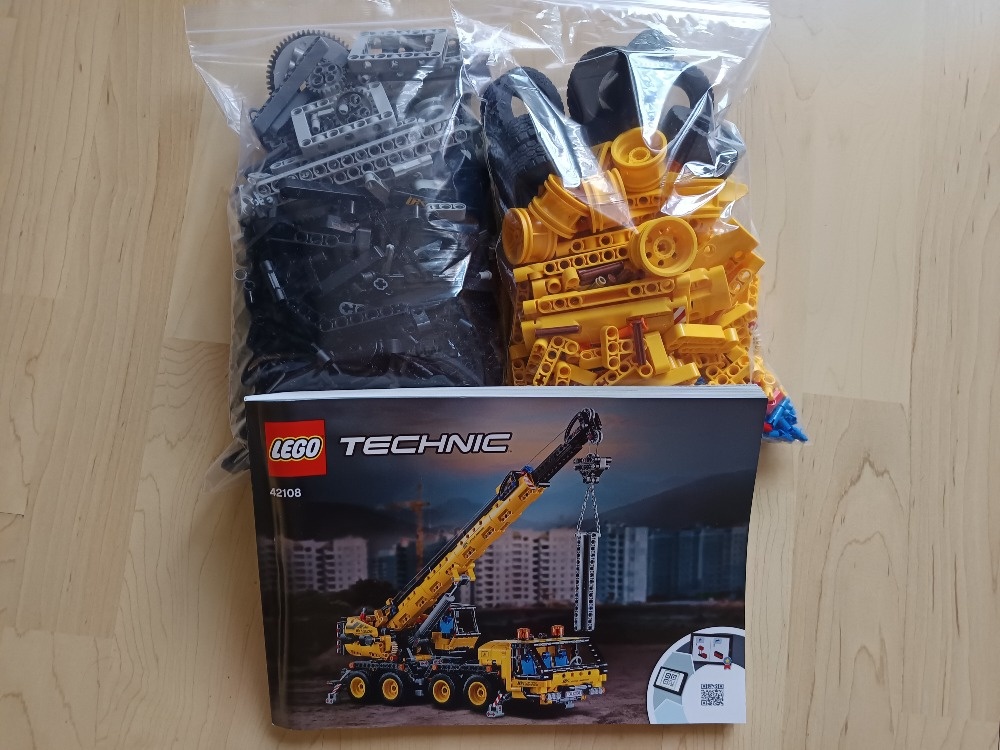 LEGO TECHNIC 42108-POJÍZDNÝ JEŘAB - 4