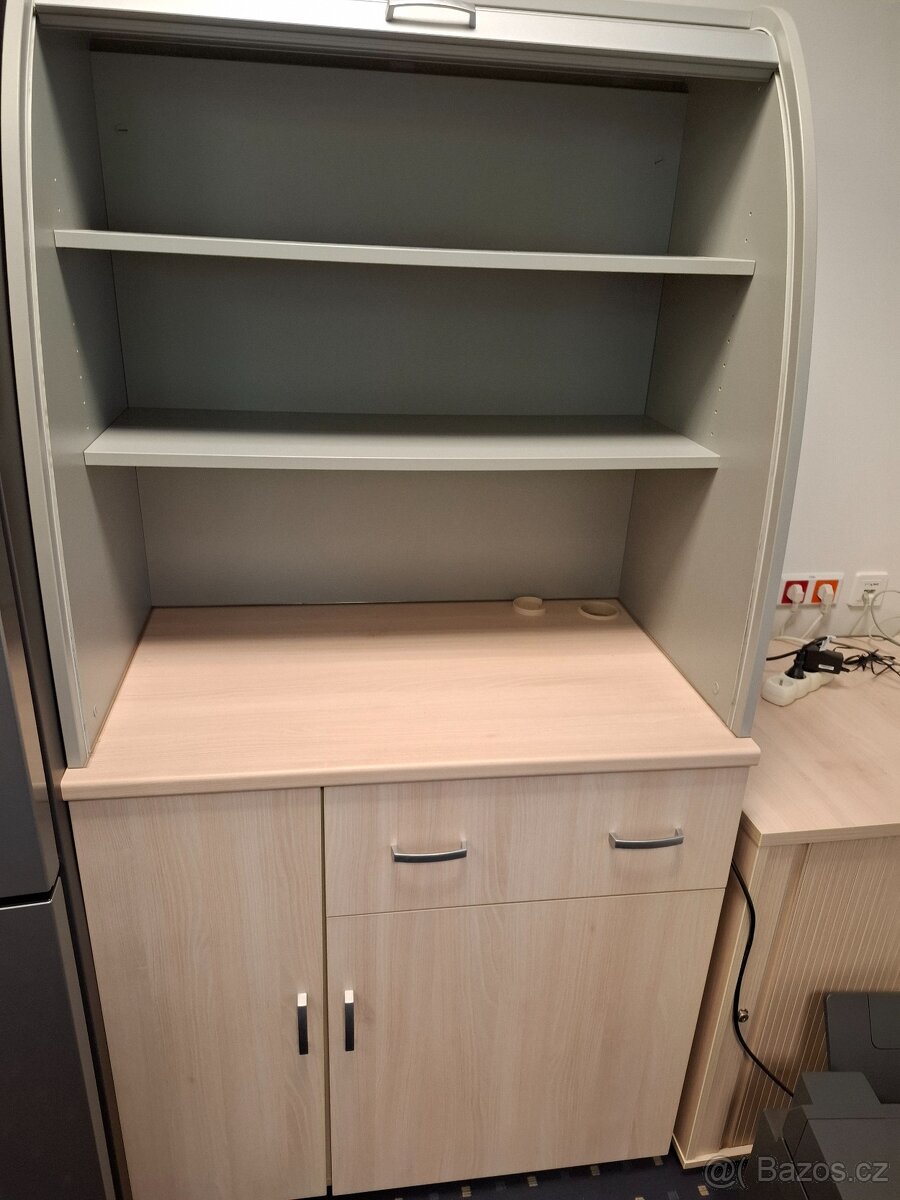 Kancelářský nábytek - 4