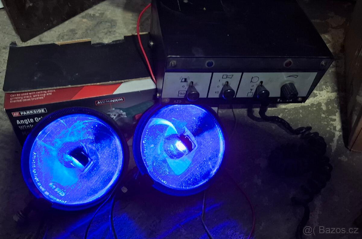 Modrý i oranžový maják s AZD 501 - 4