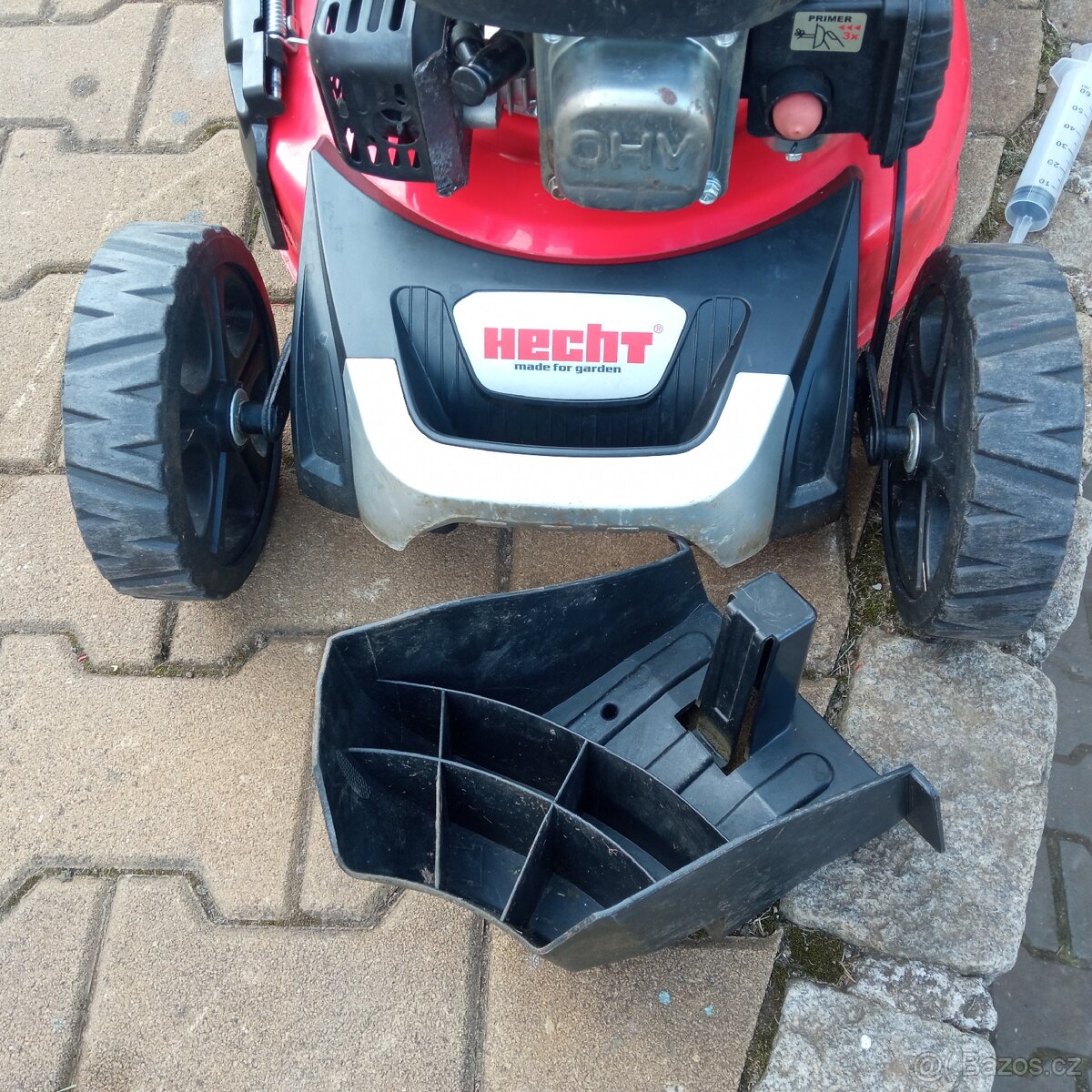 Sekačka HECHT s pojezdem - 4