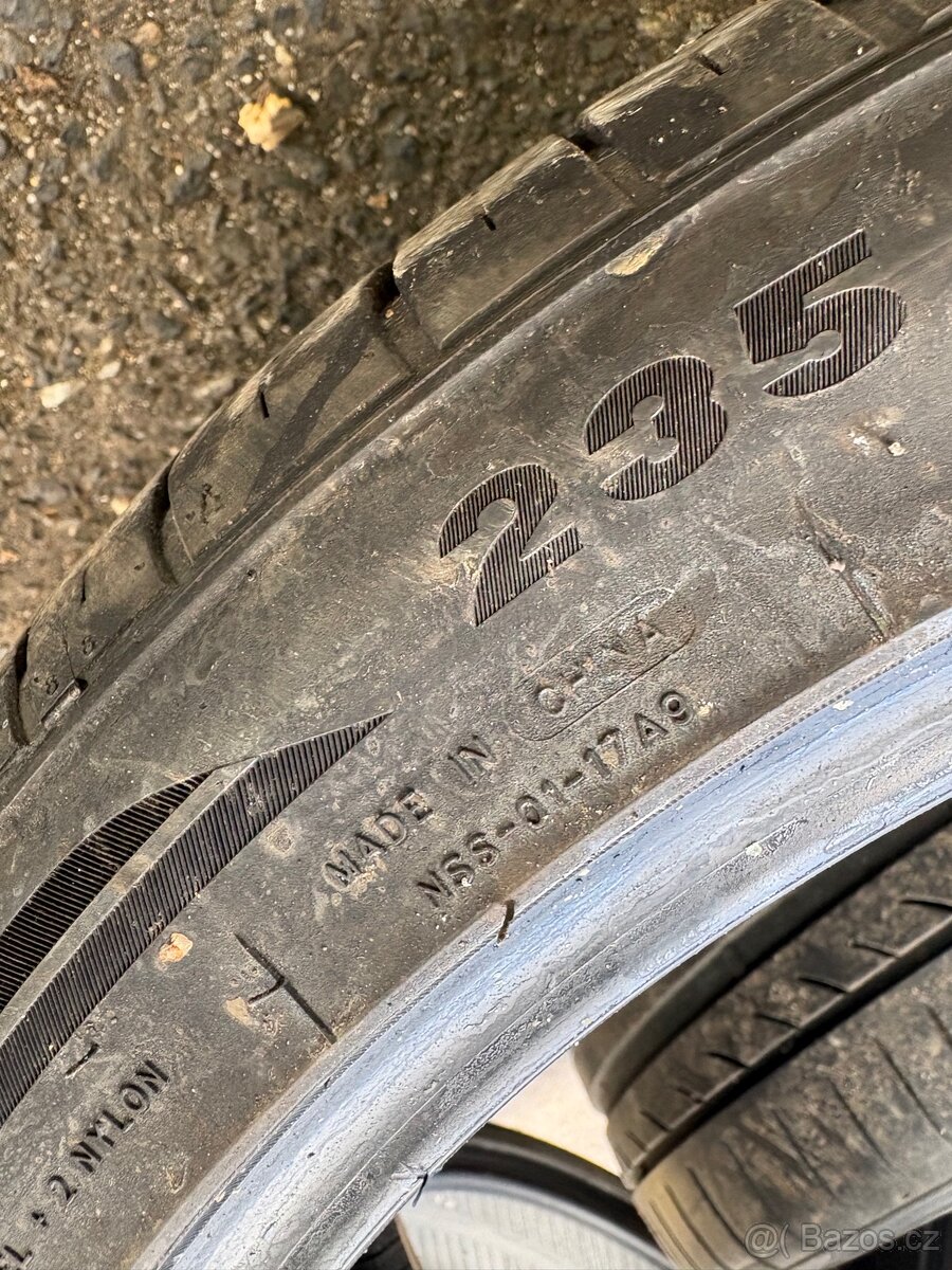 Tracmax X-Privilo TX3 235/40 R19 - 4