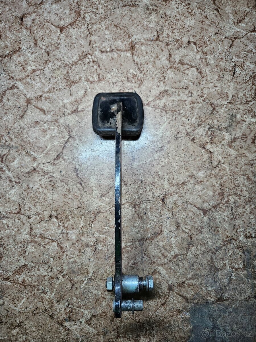 Pedál spojky Škoda 120 - 4