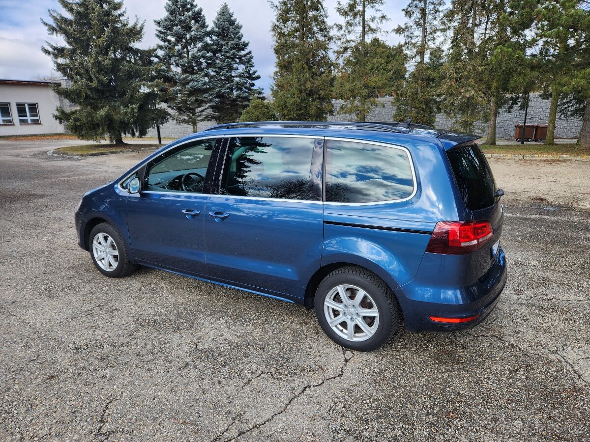 VW Sharan DSG r.2016 Facelift, 7 míst, 175.000km, el.dveře - 4