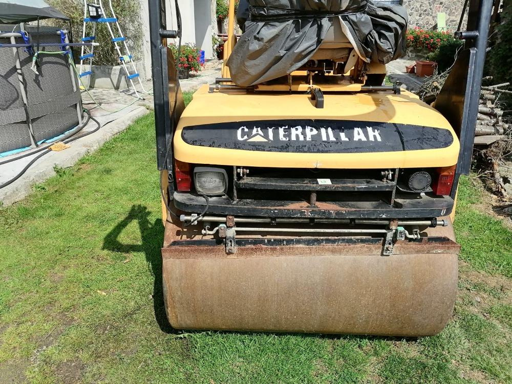 Valec CATERPILLAR - 4