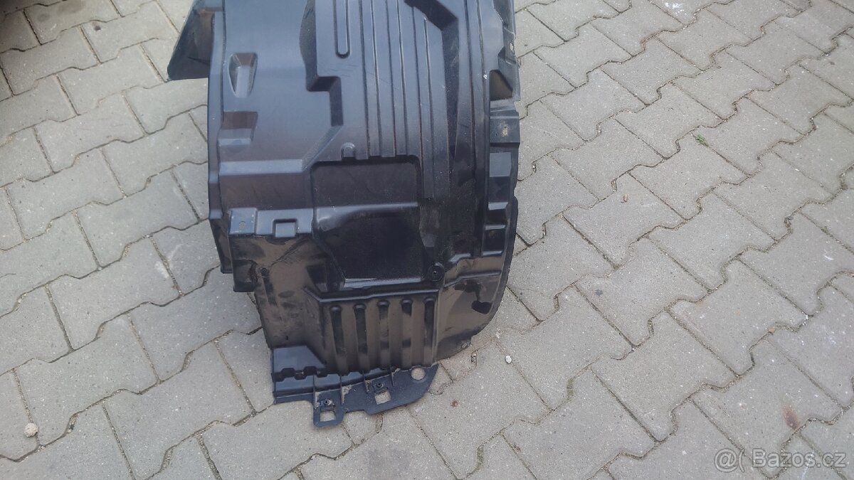 Nissan Navara D40 pravý přední podbeh - 4